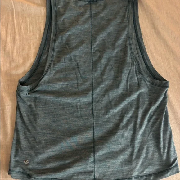 2 lululemon workout tank tops - Picture 5 of 5